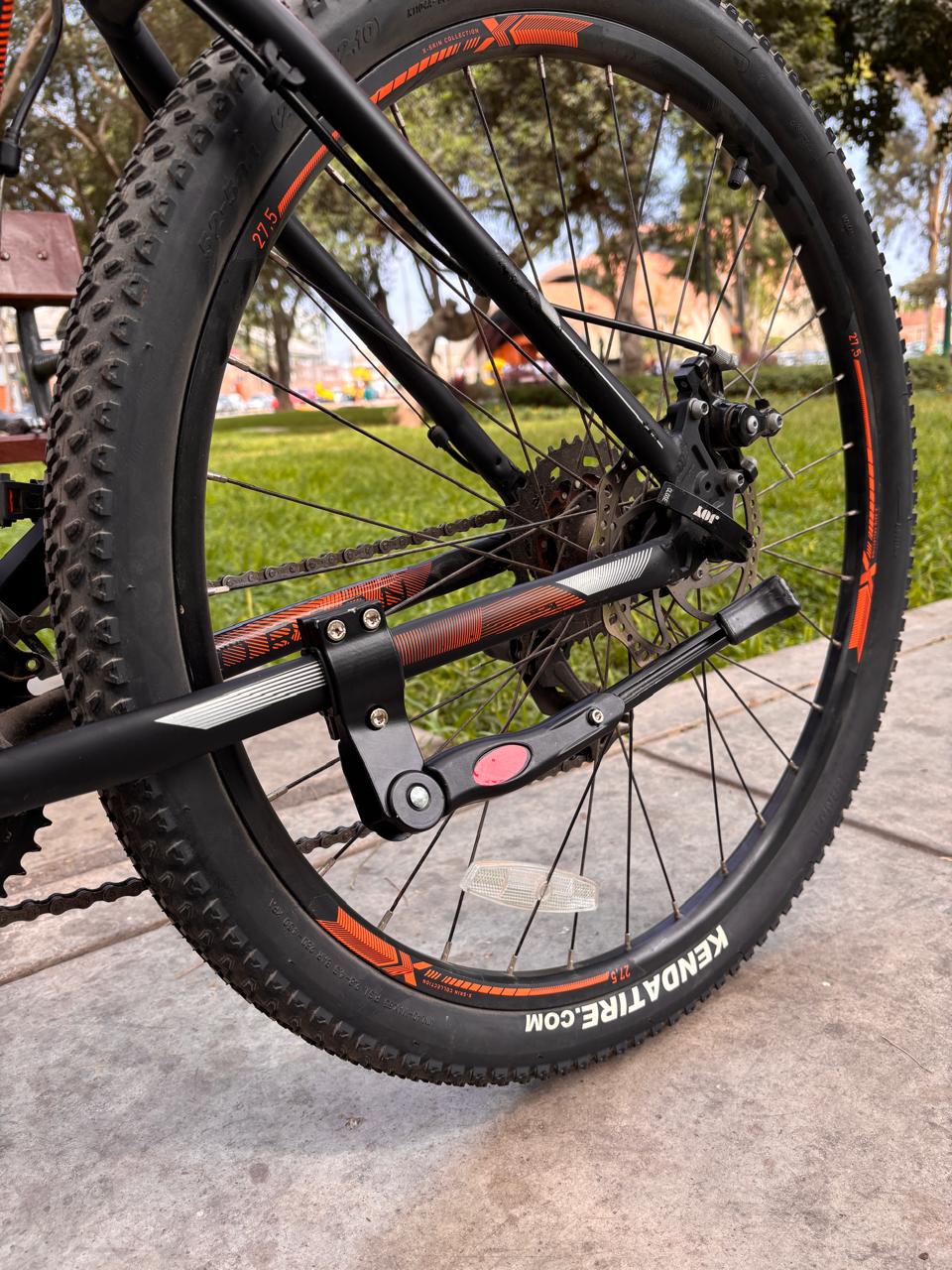 SOPORTE LATERAL PARA BICICLETA